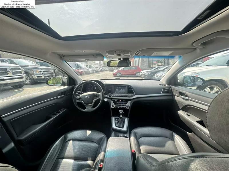 2018
Hyundai
Elantra