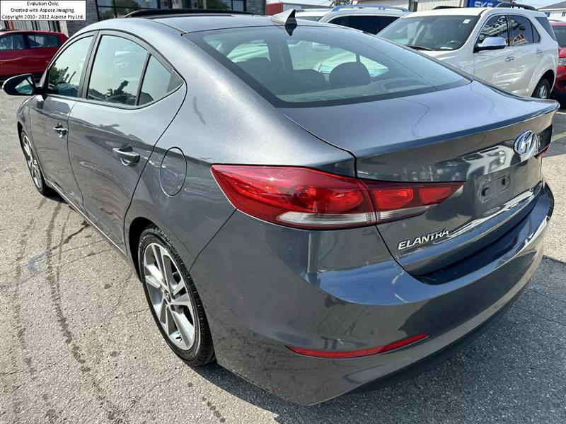 2018
Hyundai
Elantra